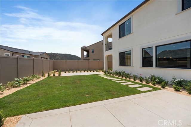 3070 Rue De Latour, Bonsall CA: https://media.crmls.org/medias/a0d3f371-c757-44ad-8932-03191d581bdd.jpg