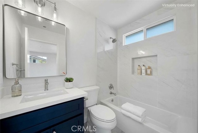 Detail Gallery Image 14 of 19 For 134 N Atlantic #B,  Alhambra,  CA 91801 - 3 Beds | 2/1 Baths