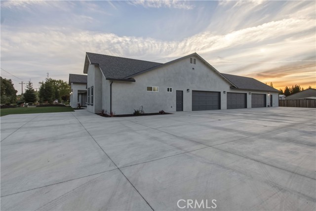 Detail Gallery Image 4 of 47 For 2651 Herrod Ave, Atwater,  CA 95301 - 5 Beds | 4/1 Baths