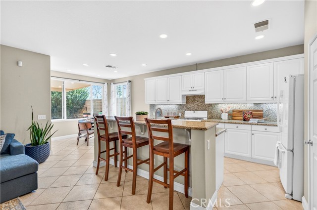 Detail Gallery Image 9 of 37 For 35978 Covington, Wildomar,  CA 92595 - 4 Beds | 3 Baths