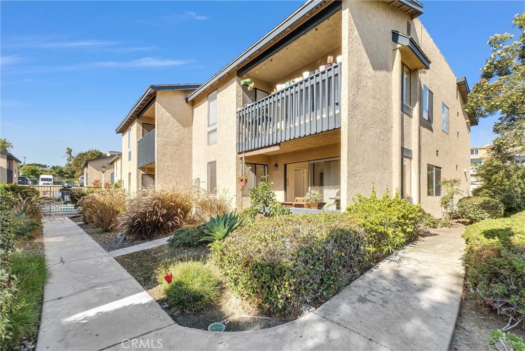 MLS #OC25257932 image #21