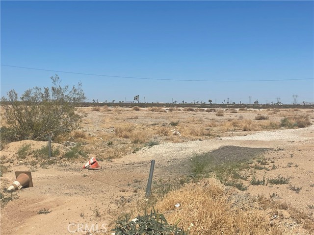 Detail Gallery Image 8 of 15 For 11252 Cactus Rd, Adelanto,  CA 92301 - 2 Beds | 1 Baths