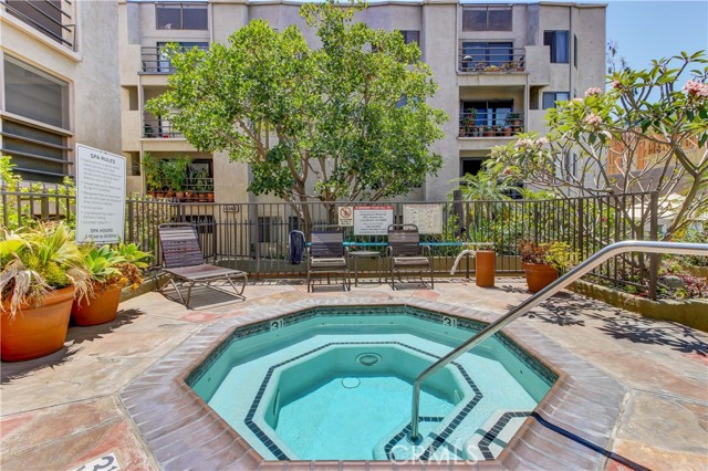 Detail Gallery Image 39 of 42 For 4132 E Mendez St #302,  Long Beach,  CA 90815 - 1 Beds | 1 Baths