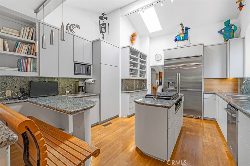 MLS #CV25159595 img 10