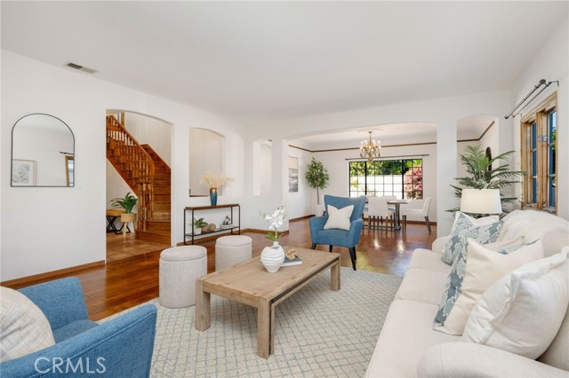 3229 Raintree Avenue, Torrance CA: https://media.crmls.org/medias/a0d77099-9b92-4ee5-886c-b5c5ab8c9f11.jpg