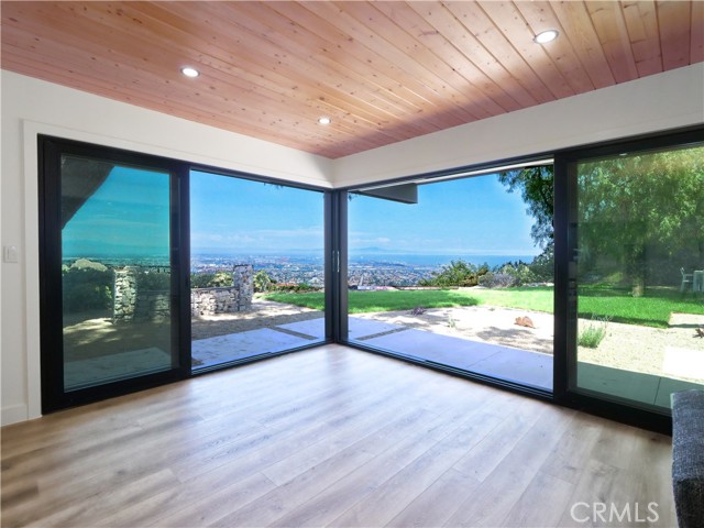Detail Gallery Image 8 of 41 For 2741 Vista Mesa Dr, Rancho Palos Verdes,  CA 90275 - 2 Beds | 2 Baths