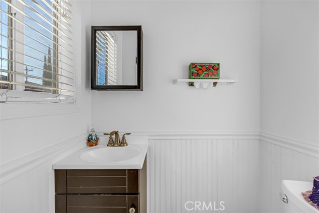 Detail Gallery Image 19 of 35 For 1227 Western Ave, Glendale,  CA 91201 - 3 Beds | 2 Baths