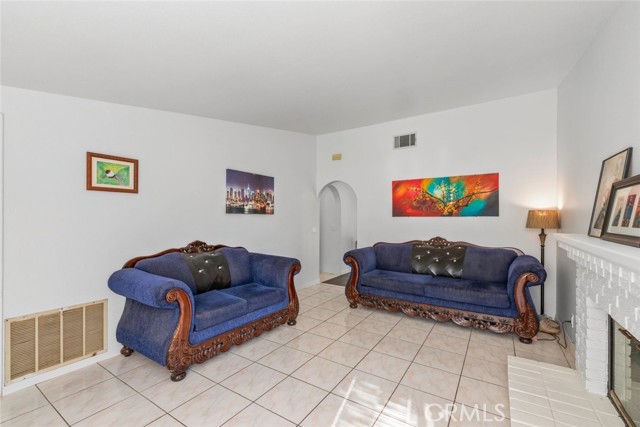 Detail Gallery Image 8 of 27 For 21604 Grand, Wildomar,  CA 92595 - 4 Beds | 2 Baths