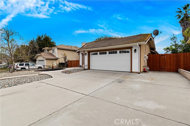 Detail Gallery Image 2 of 33 For 39422 via Montero, Murrieta,  CA 92563 - 3 Beds | 2 Baths