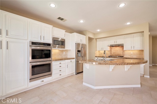 Detail Gallery Image 8 of 42 For 4440 Coffeetree, Moorpark,  CA 93021 - 4 Beds | 3 Baths