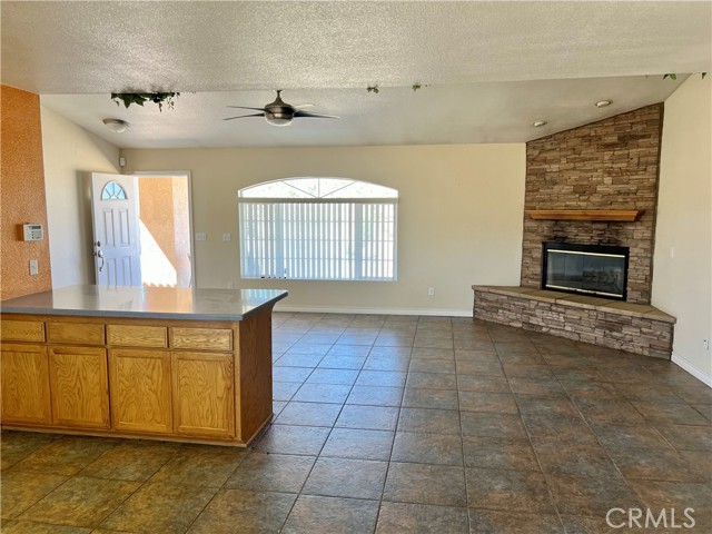 Detail Gallery Image 5 of 18 For 25625 Rancho, Apple Valley,  CA 92308 - 3 Beds | 2 Baths