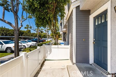 61 Dogwood Lane, Aliso Viejo CA: https://media.crmls.org/medias/a0d9401d-7018-4d0b-9232-32632d84a58e.jpg