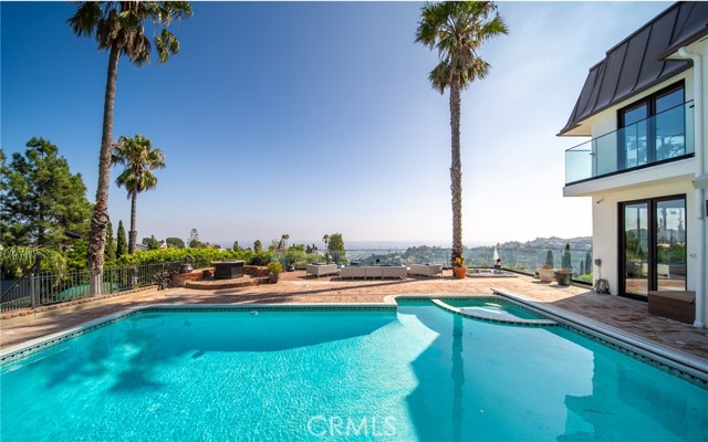 Detail Gallery Image 5 of 200 For 7930 Vulcan Dr, Los Angeles,  CA 90046 - 7 Beds | 8/1 Baths