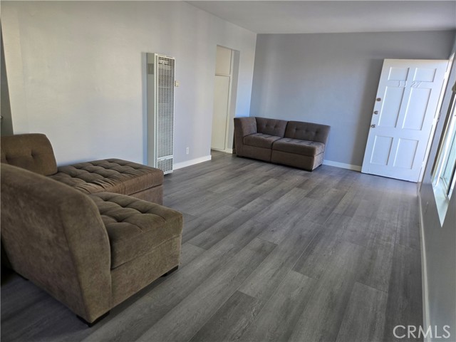 Detail Gallery Image 3 of 9 For 1127 S Clark, Los Angeles,  CA 90035 - 1 Beds | 1 Baths
