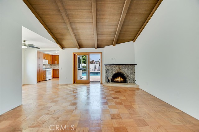 Detail Gallery Image 32 of 39 For 9561 Rockpoint Dr, Huntington Beach,  CA 92646 - 4 Beds | 2 Baths