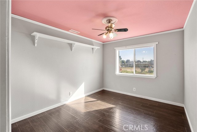 Detail Gallery Image 39 of 67 For 21725 Pinewood, Perris,  CA 92570 - 4 Beds | 3 Baths