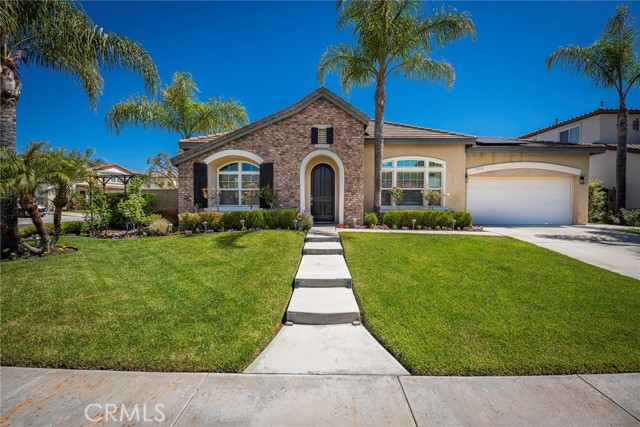 Detail Gallery Image 3 of 53 For 31118 Lilac Way, Temecula,  CA 92592 - 4 Beds | 2/1 Baths