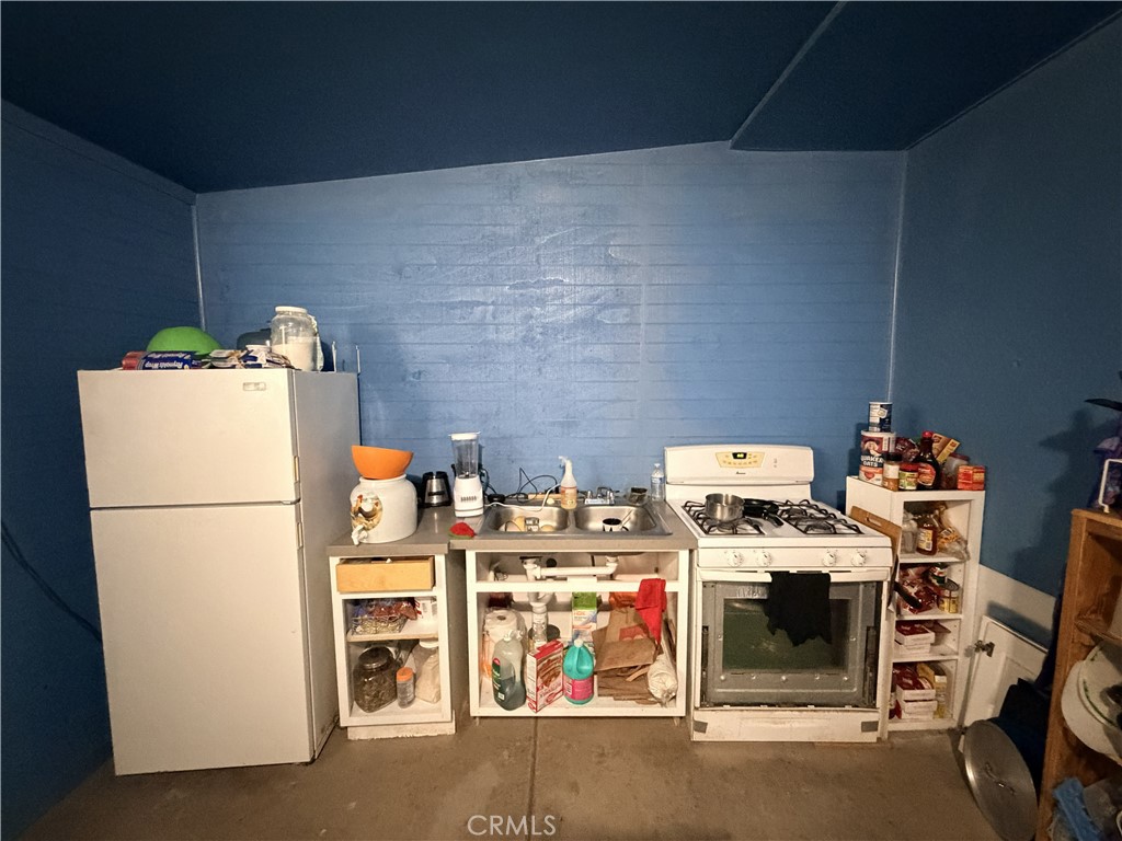 https://media.crmls.org/medias/a0dd1c9c-7a77-4a14-b50c-a1fbbd34126d.jpg?preset=X-Large