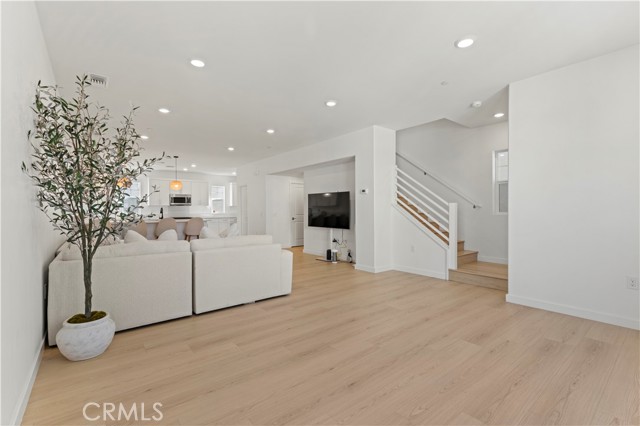 Detail Gallery Image 12 of 33 For 2533 Projection St, South El Monte,  CA 91733 - 4 Beds | 3/1 Baths