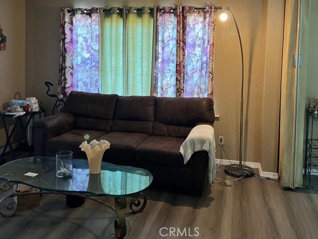 1017 S Chester Avenue, Compton CA: https://media.crmls.org/medias/a0de633f-dac0-49fc-863e-205d06ed469d.jpg