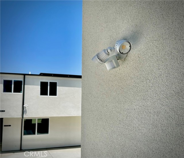 7726 1/2 Laurel Canyon Boulevard, North Hollywood CA: https://media.crmls.org/medias/a0e08c12-a6ce-48e4-8c49-49951852eb17.jpg