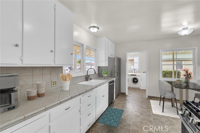 13262 Galway Street, Garden Grove CA: https://media.crmls.org/medias/a0e175c0-3a23-4f6c-aed9-a597b5154f97.jpg