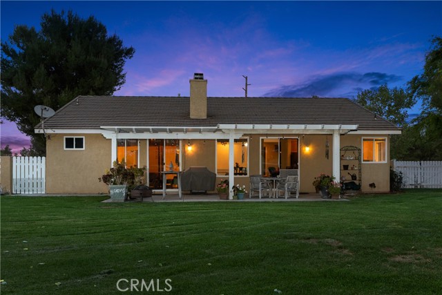 Detail Gallery Image 3 of 41 For 22455 Grand Ave, Wildomar,  CA 92595 - 3 Beds | 2 Baths