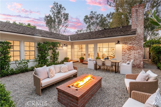 Private courtyard with fire pit Private courtyard with fire pit