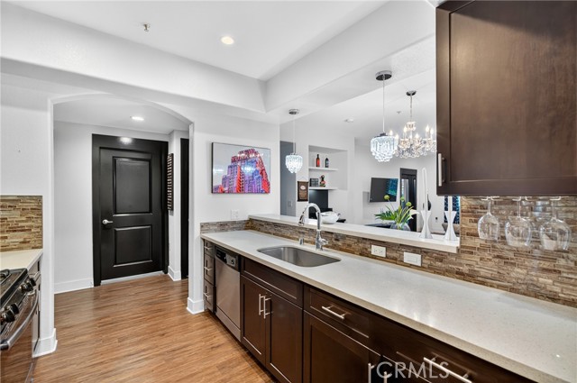 24585 Town Center Drive, Valencia CA: https://media.crmls.org/medias/a0e3d923-9a8a-4d36-b915-9522423b5964.jpg