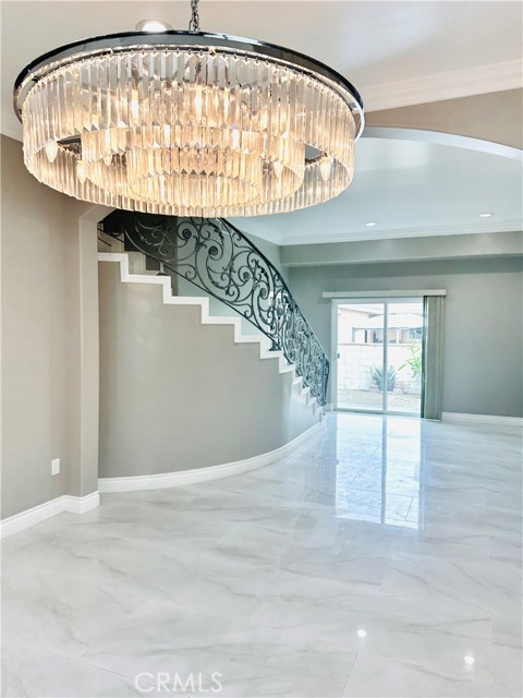 Image 1 of 23 For 14508 Dumont