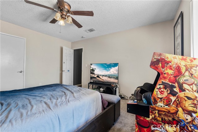 58349 Pimlico Street, Yucca Valley CA: https://media.crmls.org/medias/a0e427f4-84e5-49e6-b32e-9ac69ae7eff2.jpg