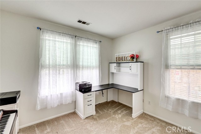 13576 Oxford Ct, Chino CA: https://media.crmls.org/medias/a0e502e4-8449-43f0-909a-13da58c5f449.jpg