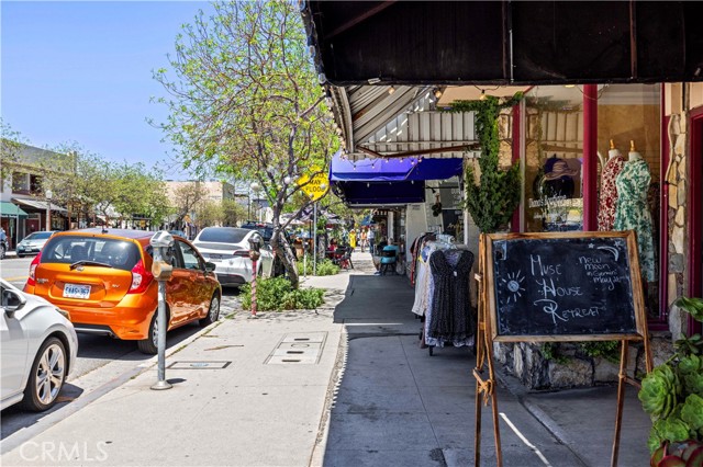 4180 Tujunga Avenue, Studio City CA: https://media.crmls.org/medias/a0e60f93-53d8-4bdb-850a-484154ab1727.jpg