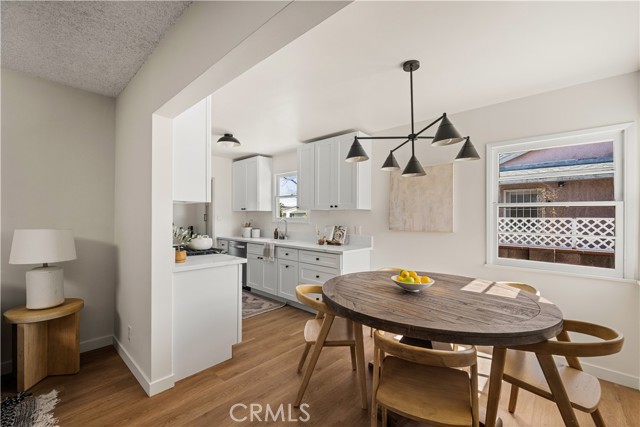 Detail Gallery Image 5 of 19 For 6102 Charlwood St, Lakewood,  CA 90713 - 4 Beds | 2 Baths