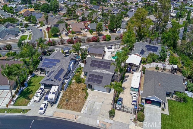 3794 Whirlaway Ln, Chino Hills CA: https://media.crmls.org/medias/a0e69330-2e05-462d-81d4-5bde191b5f89.jpg
