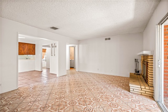 Detail Gallery Image 13 of 39 For 43236 20th St, Lancaster,  CA 93534 - 4 Beds | 2 Baths