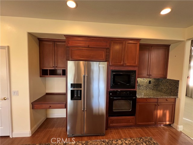 Detail Gallery Image 10 of 35 For 12390 Fairbanks, Tustin,  CA 92782 - 5 Beds | 3/1 Baths