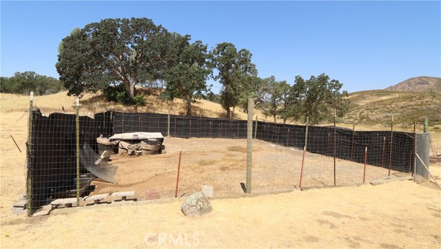 22605 Cascio Way, Lower Lake CA: https://media.crmls.org/medias/a0e7f53f-cd4c-4c33-a8b4-e73688d140ea.jpg