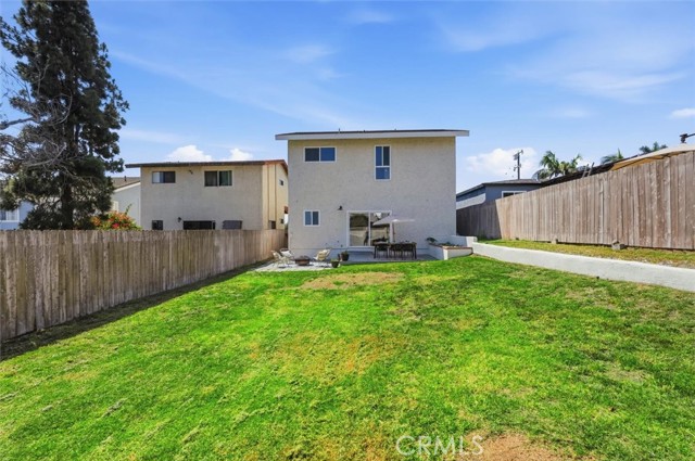 Detail Gallery Image 28 of 31 For 2413 Ives Ln, Redondo Beach,  CA 90278 - 4 Beds | 3 Baths