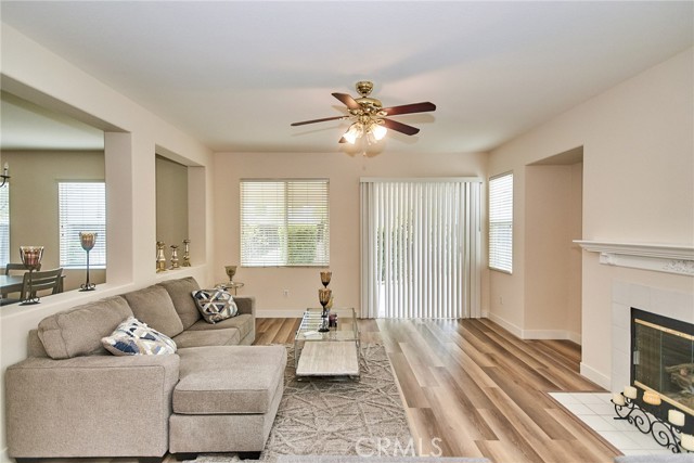 Detail Gallery Image 10 of 32 For 40223 Sequoia St, Murrieta,  CA 92563 - 5 Beds | 3 Baths
