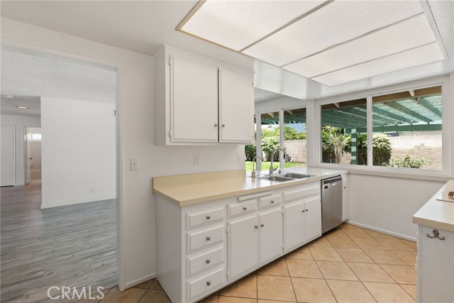 Detail Gallery Image 20 of 70 For 13243 Aclare St, Cerritos,  CA 90703 - 4 Beds | 4 Baths