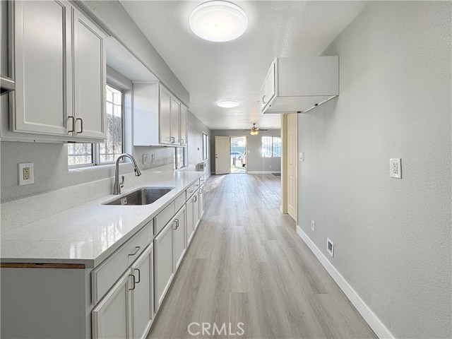 Detail Gallery Image 7 of 20 For 6927 Estrella Ave, Los Angeles,  CA 90044 - – Beds | – Baths