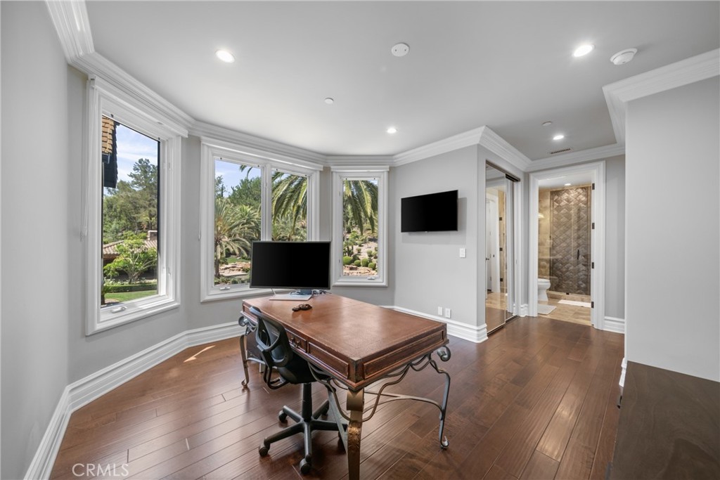 MLS #OC25186135 img 23