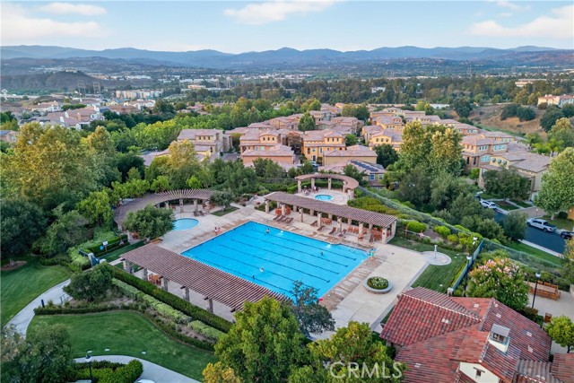 Detail Gallery Image 37 of 40 For 26812 Peppertree Dr, Valencia,  CA 91381 - 5 Beds | 3 Baths