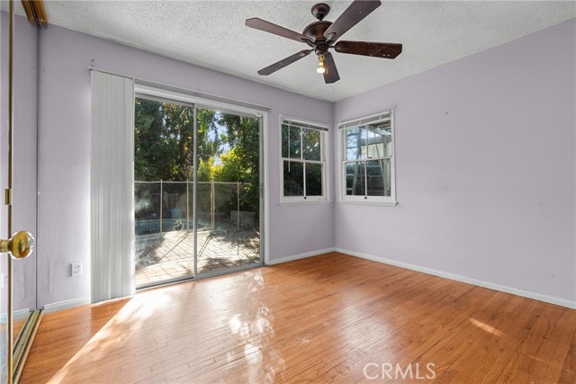 Detail Gallery Image 27 of 35 For 21032 Baltar St, Canoga Park,  CA 91304 - 3 Beds | 2 Baths