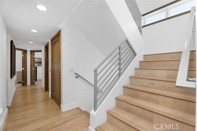 200 E Balboa Boulevard, Newport Beach CA: https://media.crmls.org/medias/a0ea4ebf-9ab8-4f29-b33f-86e33e3d73ab.jpg