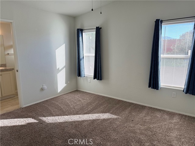 Detail Gallery Image 14 of 26 For 4400 W Florida #215,  Hemet,  CA 92545 - 2 Beds | 2 Baths