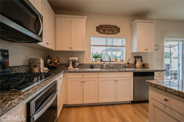 Detail Gallery Image 11 of 51 For 24155 Dusty Trail, Menifee,  CA 92587 - 4 Beds | 3/1 Baths