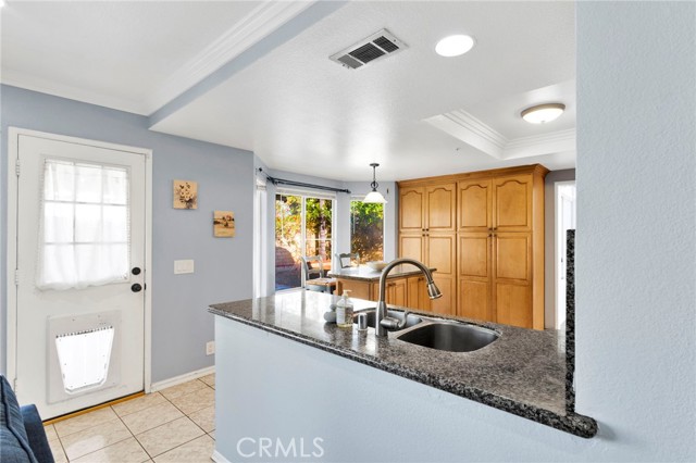 Detail Gallery Image 13 of 39 For 7656 Evergreen Ln, Fontana,  CA 92336 - 4 Beds | 2/1 Baths