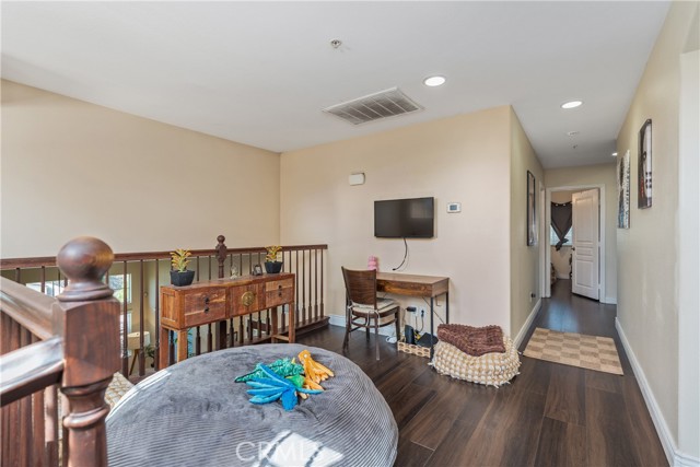 Detail Gallery Image 15 of 23 For 1535 W Persimmon, Rialto,  CA 92377 - 5 Beds | 3 Baths